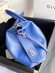 Givency Small Antigona Soft Bag In Deep Blue Leather | BB50F2B11E - 5