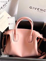 Givency Small Antigona Soft Bag In Pink Leather | BB50F2B11E - 6