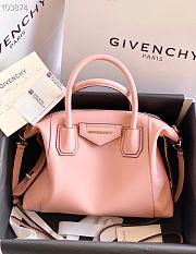 Givency Small Antigona Soft Bag In Pink Leather | BB50F2B11E - 3
