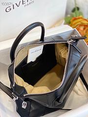 Givency Small Antigona Soft Bag In Black Leather | BB50F2B11E - 6
