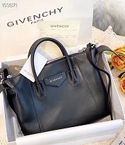 Givency Small Antigona Soft Bag In Black Leather | BB50F2B11E - 2