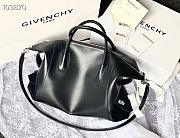Givency Medium Antigona Soft Bag Black Leather | BB50F2B11E - 6
