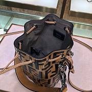 Fendi Mon Tresor mini print tote bag bucket bag light brown | 8BS010 - 4