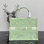 Dior tote book reverse green 36cm - 1