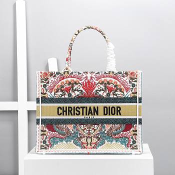 DIOR Book Tote Embroidery Flower 36 cm