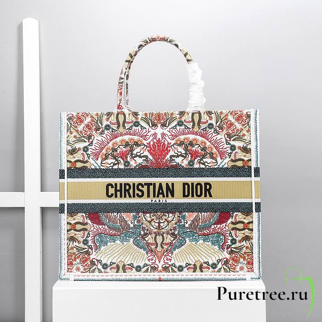 DIOR Book Tote Embroidery Flower 41 cm - 1