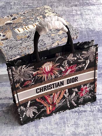 DIOR Book Tote Black Flower Embroidery 41cm