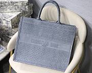 DIOR Book Tote Blur Cannage Embroidery 41cm - 1