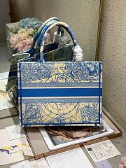 DIOR Book Tote Blue Dior Around the World Embroidery 36cm - 4