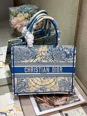 DIOR Book Tote Blue Dior Around the World Embroidery 36cm - 3