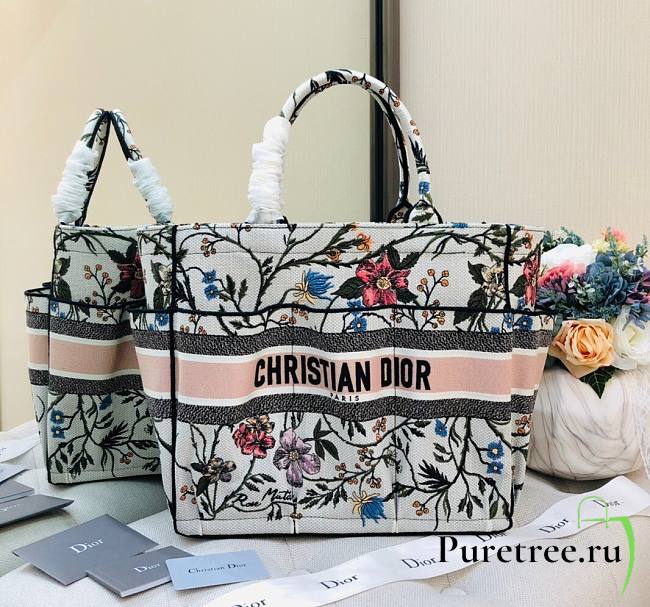 DIOR | Book Tote Flower Design Embroidery - 41cm - 1