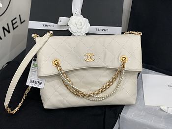 Chanel Quilted Calfskin Shopping Bag with Crystal Pearls White 2020 | AS2213