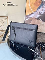 Ipad Pouch LV Aerogram | M69837 - 1