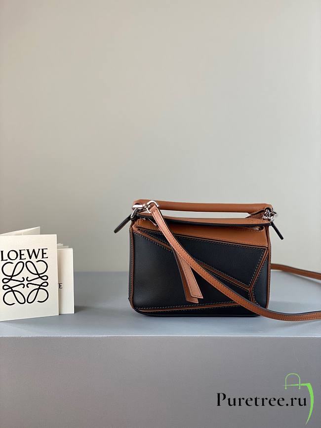 Loewe Mini Puzzle bag in classic calfskin brown/ black - 1