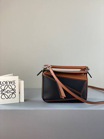 Loewe Mini Puzzle bag in classic calfskin brown/ black