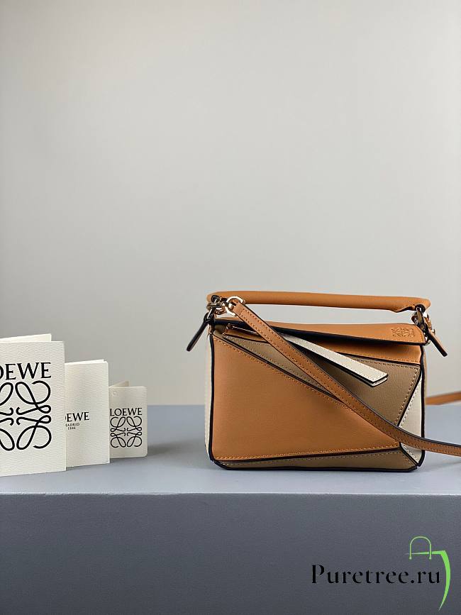 Loewe Mini Puzzle bag in classic calfskin brown/ gray - 1