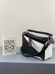 Loewe Mini Puzzle bag in classic calfskin black/ white - 5