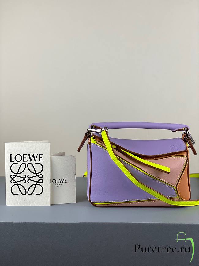 Loewe Mini Puzzle bag in classic calfskin purple - 1