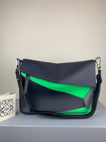 Loewe Puzzle messenger bag in classic calfskin green