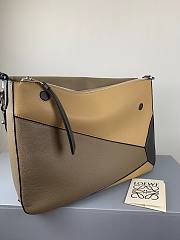 Loewe Puzzle messenger bag in classic calfskin avocado  - 5