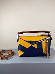 Loewe Small Puzzle bag in classic calfskin blue/ yellow - 5