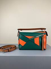 Loewe Small Puzzle bag in classic calfskin green/ orange - 6