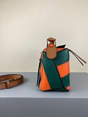 Loewe Small Puzzle bag in classic calfskin green/ orange - 5