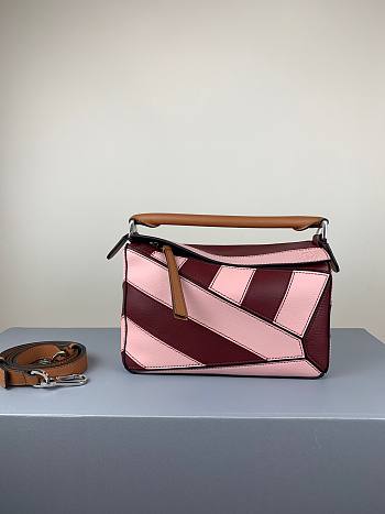 Loewe Small Puzzle bag in classic calfskin red/ pink