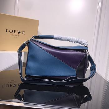Loewe Small Puzzle bag in classic calfskin blue/ purple