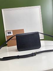 Burberry TB crossbody bag in black 21cm | 8031682 - 5