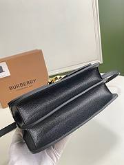 Burberry TB crossbody bag in black 21cm | 8031682 - 3