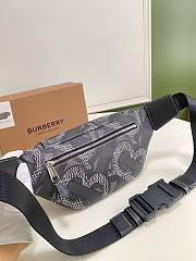 Buberry crossbody belt bumbag in black monogram-print - 3