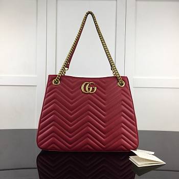 GG Marmont matelassé shoulder bag in red leather | 453569