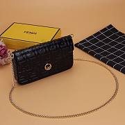 Fendi multiple wallet chain black | 8842 - 5