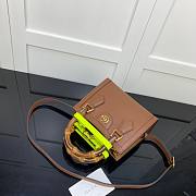Gucci Diana mini tote bag in brown leather | 655661 - 3