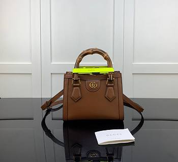 Gucci Diana mini tote bag in brown leather | 655661