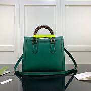 Gucci Diana small tote bag in green leather | 660195 - 3
