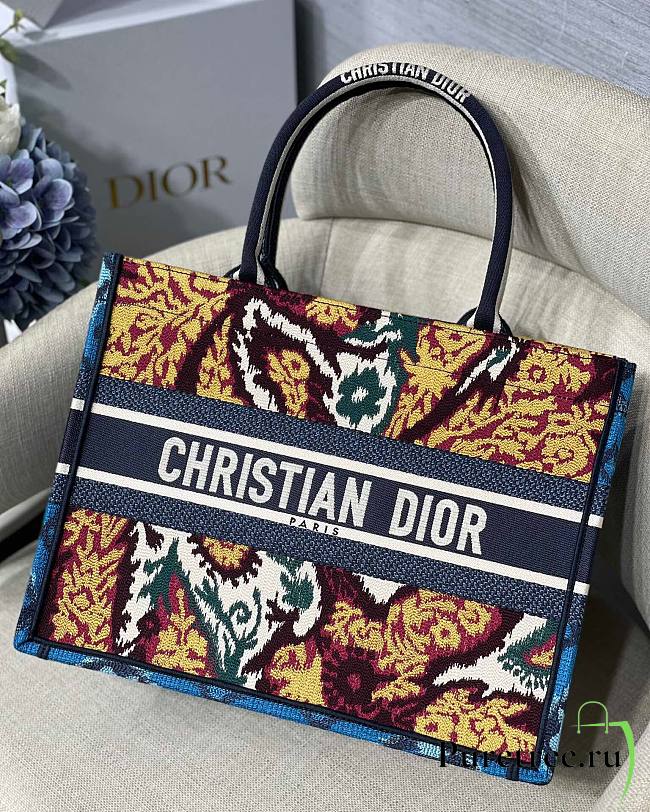 DIOR | Medium Book Tote Blue Dior Constellation Embroidery - 36.5cm - 1