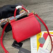 D&G dauphine leather Sicily small bag in red - 5