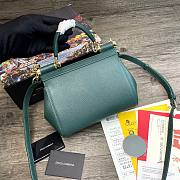 D&G dauphine leather Sicily small bag in green - 3
