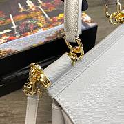 D&G dauphine leather Sicily small bag in white - 5
