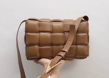 BV Padded Casette Cross-body Bag in Caramel | 591970