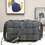 BV Padded Casette Cross-body Bag in mirabelle velvet | 591970 - 1