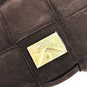 BV Padded Casette Cross-body Bag in fodanr velvet | 591970 - 6