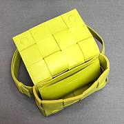 Bottega Veneta Belt Cassette bag in yellow - 3
