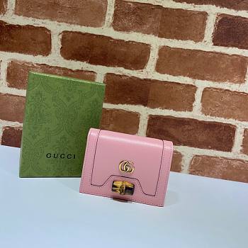 Gucci Diana card case wallet in pink leather