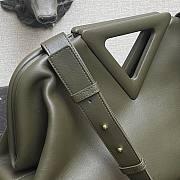 Bottega Veneta top handle bag in camping  - 6