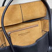 Bottega Veneta Mini intreccio leather top handle bag black - 5