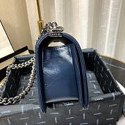 Chanel Medium Crinkled Calfskin Chevron Boy Flap Bag Blue - 3
