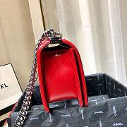 Chanel Medium Crinkled Calfskin Chevron Boy Flap Bag Red - 2